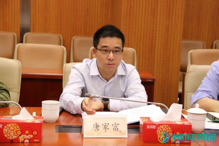 上海市绿化市容局副局长唐家富率队调研生活垃圾填埋场整治工作