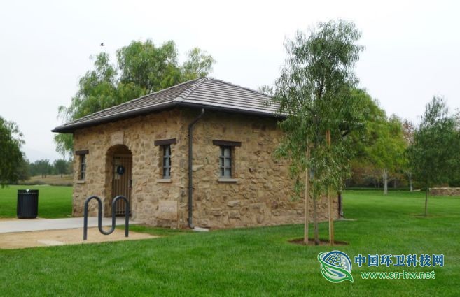 &ldquo;厕所革命&rdquo;之余，我们也不妨多看看那些&ldquo;别人家的厕所&rdquo;