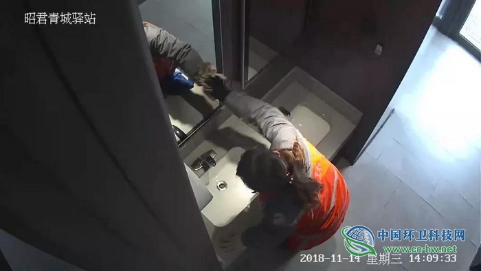 厕所革命案例｜呼和浩特市青城驿站智慧公厕