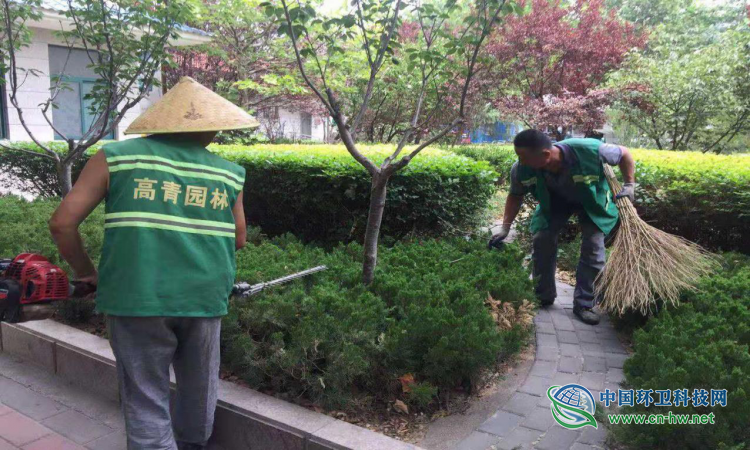 高青县综合行政执法局为一线环卫园林工人 送去“清凉”