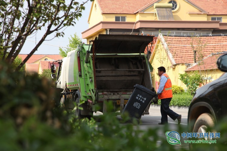 积极探索长效机制， 寿光五种垃圾实现分类处理