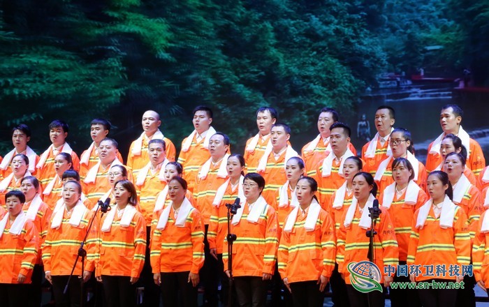 青秀区环卫站参加“环卫工人展风采,垃圾分类我先行”文化活动