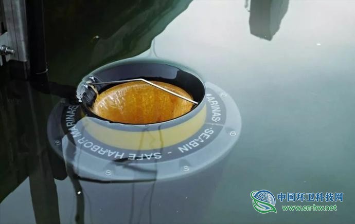 中国首个Seabin海上垃圾桶落座香港皇家游艇