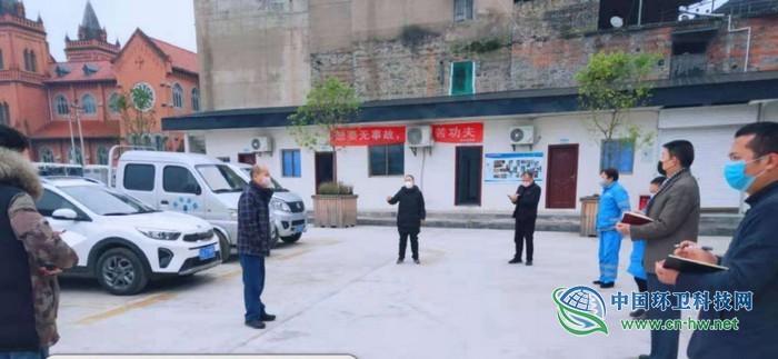 抗击疫情做好环卫保障 梁平京环环卫人奋战在一线