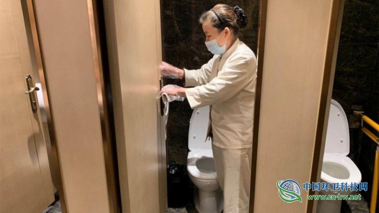 新冠病毒粪口传播,上海公共卫生间的清洁消毒情况怎么样
