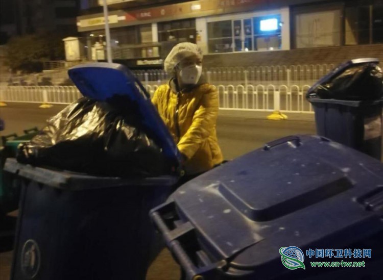 武汉一线环卫工人：我们每天都在直面危险，防护不足，请求关注！