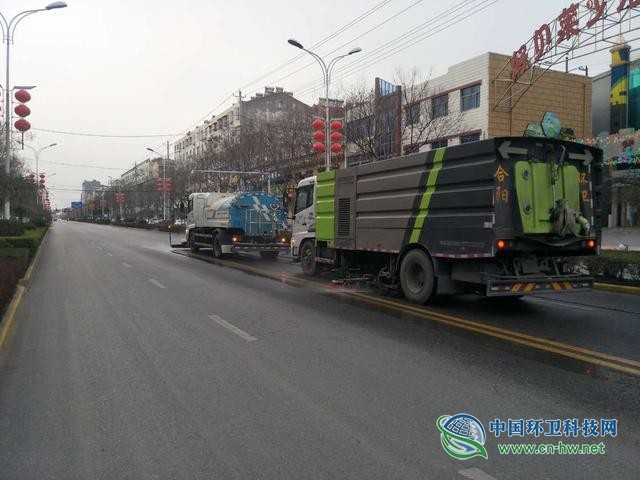 渭南市合阳县环卫强化道路扬尘治理助力复产复工