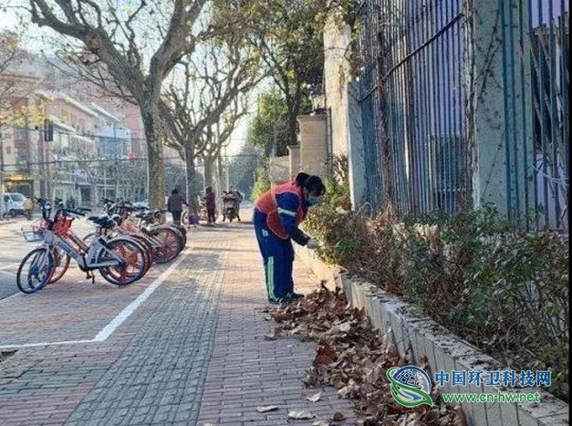 上海市环卫开展城市清洁行动 全力保障复工复产
