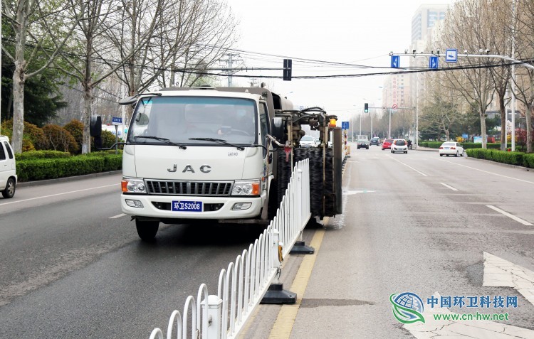 临沭县综合行政执法局：强化道路扬尘治理，打造宜居城市环境