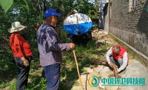 河南确山：户厕改革“回头看” 问题整改不遗漏