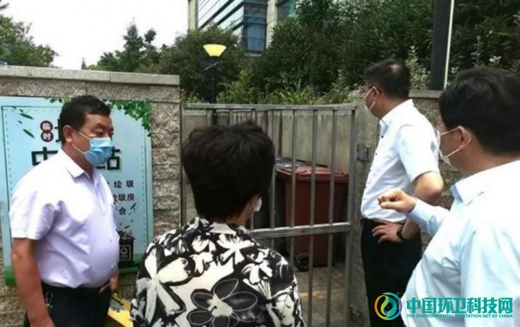 上海青浦：开展实施一周年垃圾分类专项执法检查活动