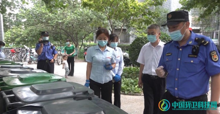 北京城管执法部门开展生活垃圾分类专项执法检查
