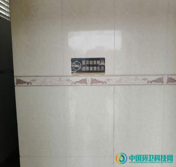 河南许昌：加强公厕管理，提升城市形象