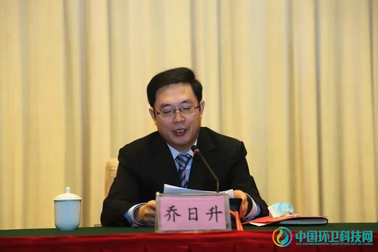 代表,环卫工人代表上台发言 六,寿光市委常委,副市长乔日升作重要讲话