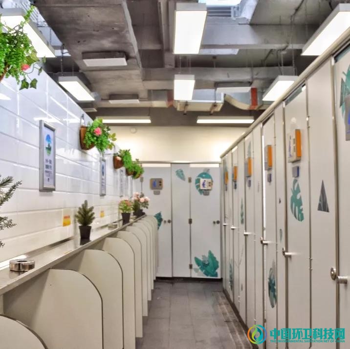 世界厕所日，带你参观广东高速服务区的星级厕所