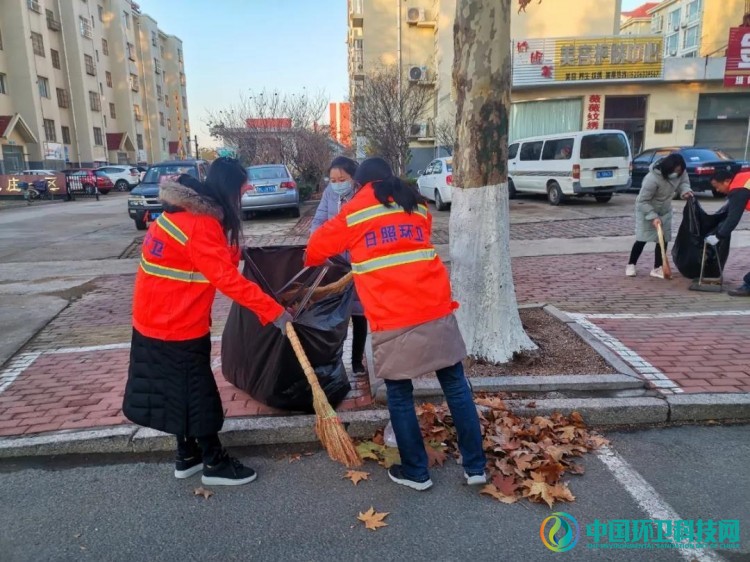 无边落叶萧萧下，日照市打响道路清扫&ldquo;攻坚战&rdquo;