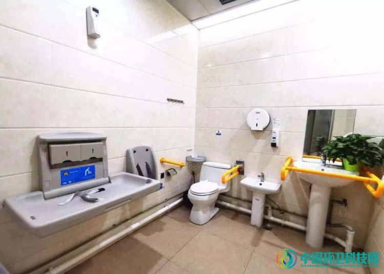 广州市广医五院推进“厕所革命”，打造舒适如厕环境