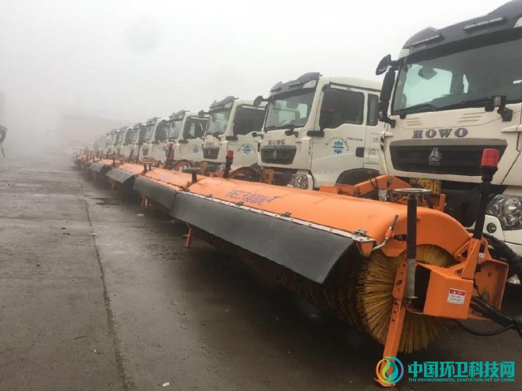 济南市中环卫备战初雪，保障市民顺利出行