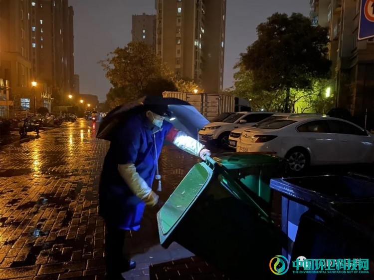 南京栖霞：新规施行已月余，垃圾分类从强制走向自觉