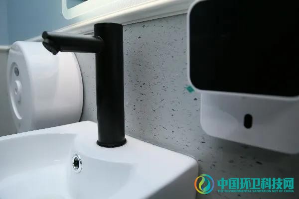 自动除臭、一键报警，重庆的智慧公厕让城市&ldquo;方便&rdquo;更有温度