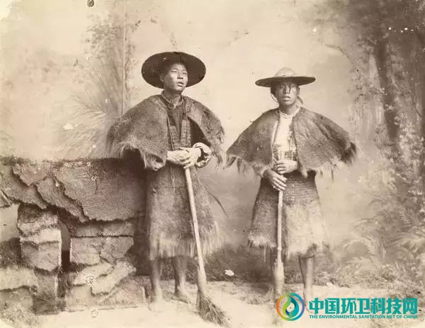 以前的服装可没这么时尚!细数环卫工人着装历史变迁