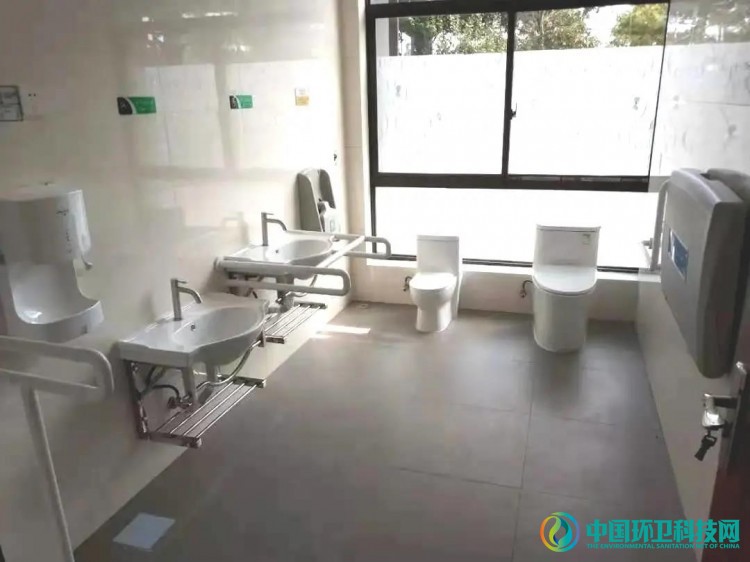 厕所革命：苏州的公厕成为“城市一景”