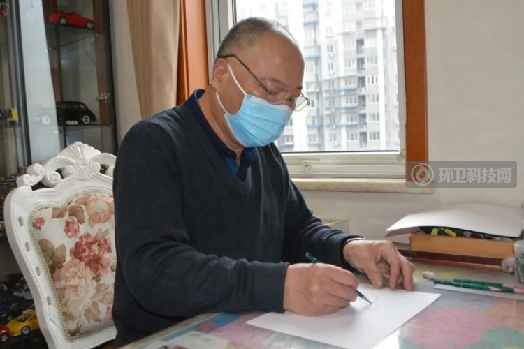 有才！北京退休大爷用画笔记录小区垃圾分类桶站值守故事