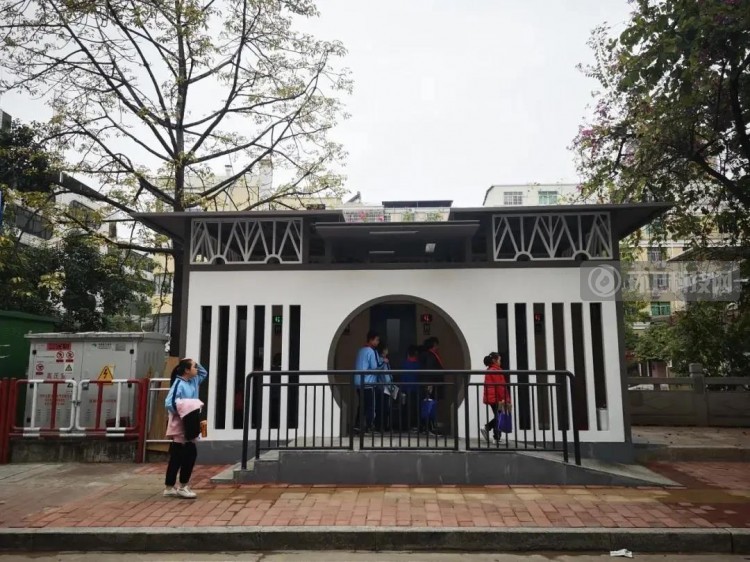 浅谈环保公厕的建设与运营