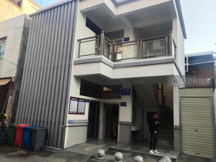 浅谈环保公厕的建设与运营