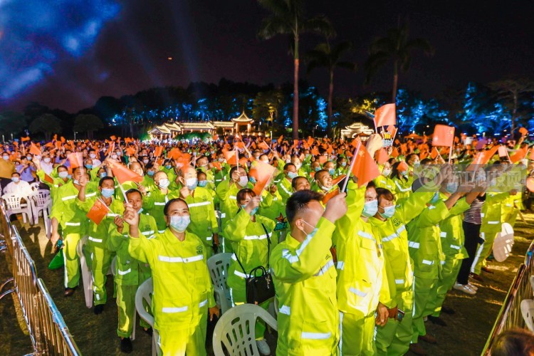 专访中航环卫工友：守望春节，奋战前线，温暖一座城！