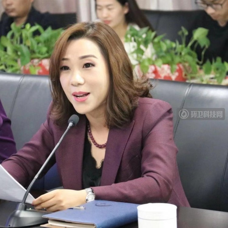 环卫巾帼吴春英