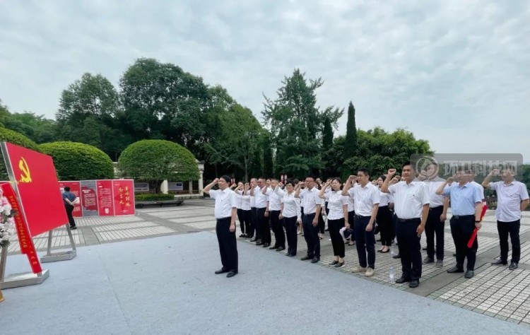 踏寻红色足迹，传承革命精神！三峰环境开展党史学习主题活动