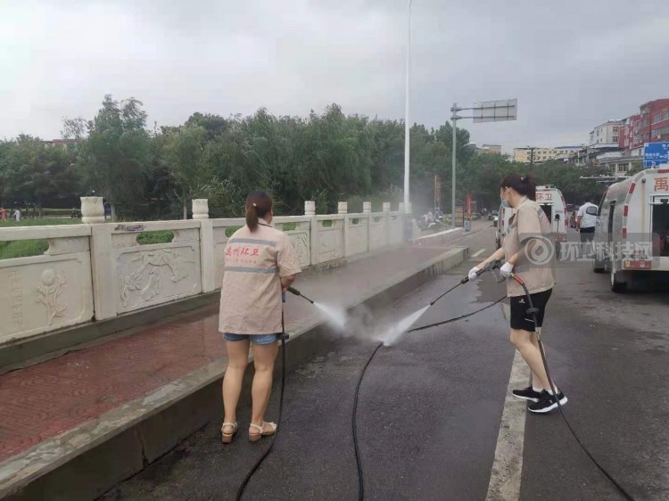 禹州环卫：平凡岗位担使命 环卫女工展风采